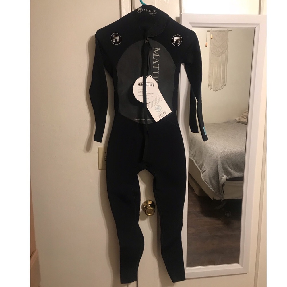 NWT Matuse Artemis 4/3/2mm Womens Full Wetsuit 🌊